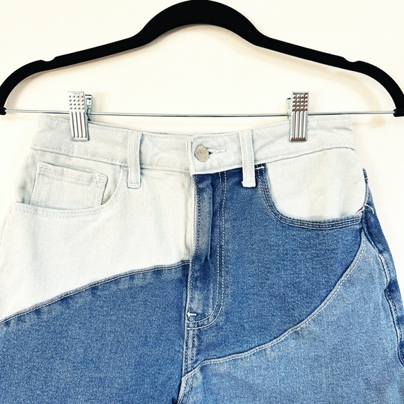 Hollister Ultra High Rise Mom Shorts Denim Patchwork Size 26 - Picture 4 of 8